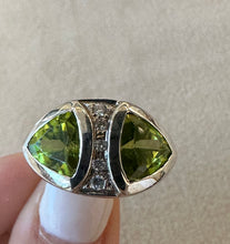 Load image into Gallery viewer, 14k White Gold Diamond and Peridot Ring