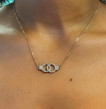 Load image into Gallery viewer, HANDCUFF NECKLACE WITH DIAMONDS